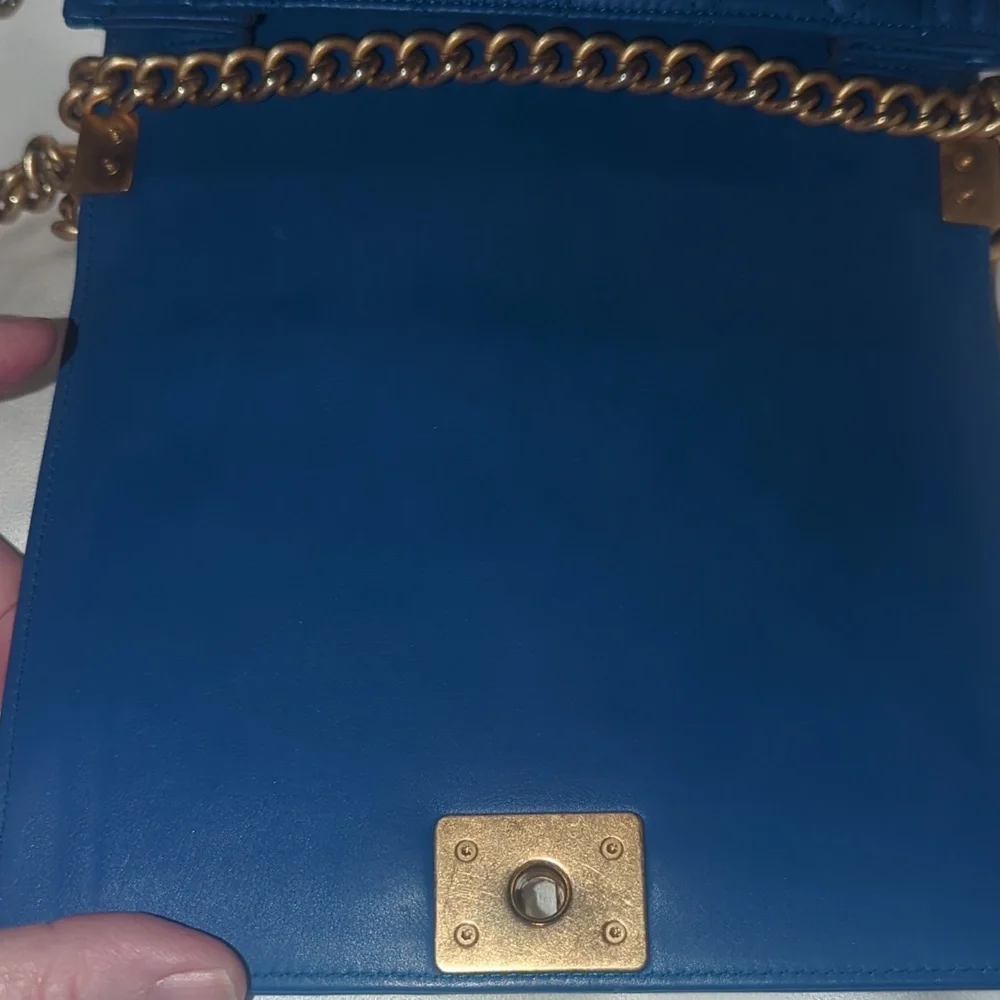 Chanel Boy North South Vertical Bag Blue Quilted Lambskin Gold HardwareAuthentic - Picture 17 of 17